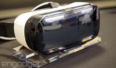 $200 turns your Galaxy Note 4 into a VR headset
